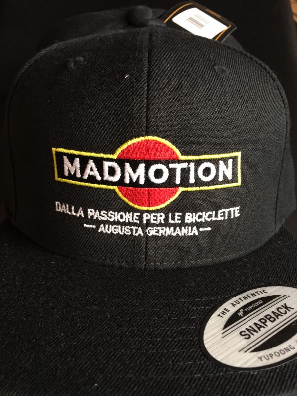 Mad Motion Anniversary25 CAP
Snapback Support Augsburg